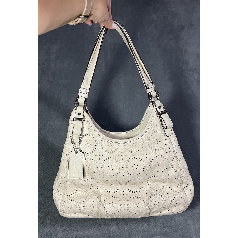 Coach Restored Madison Maggie Shoulder Bag Cream Ivory Leather Purse - Picture 3 of 9